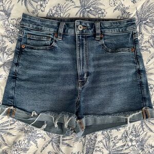 Size 6 American eagle shorts